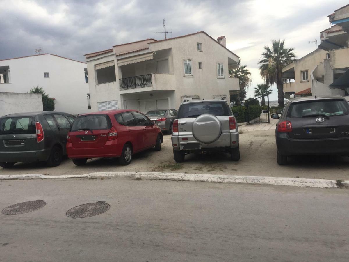 Seafront Maisonette In Фурка Экстерьер фото