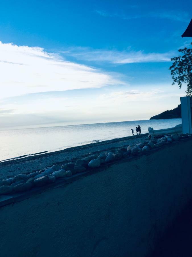 Seafront Maisonette In Фурка Экстерьер фото